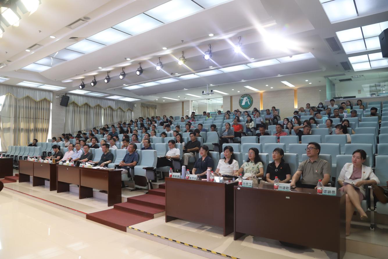建议新闻选图（会议现场）