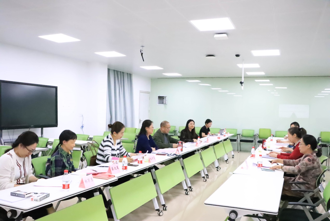 说明: D:\桌面\4.10专业建设委员会会议 许玉敏\专业\IMG_0209.jpg