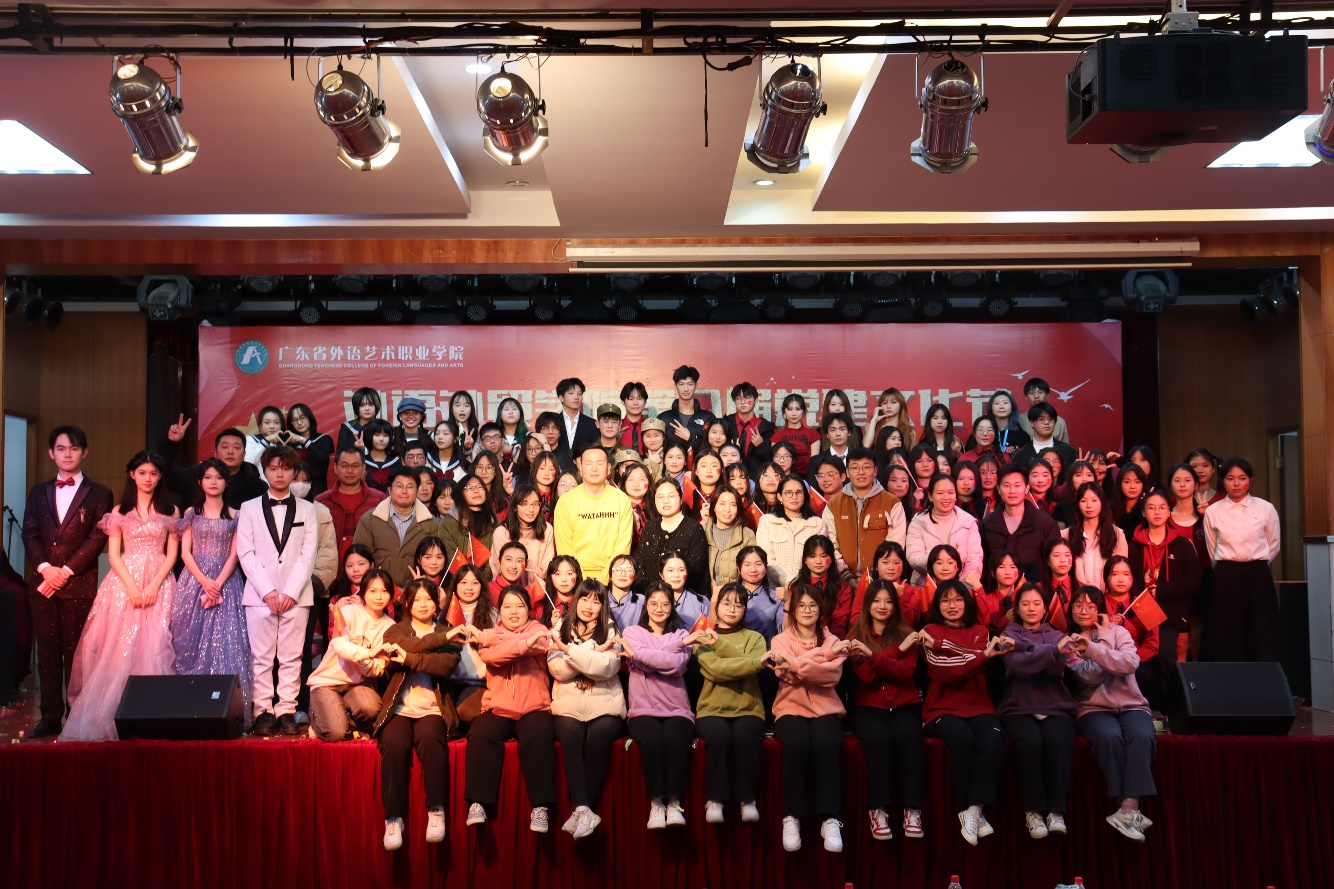 说明: D:\Users\Luoyan\Desktop\12.25双节活动照片\12.25双节活动照片\IMG_2632.JPG