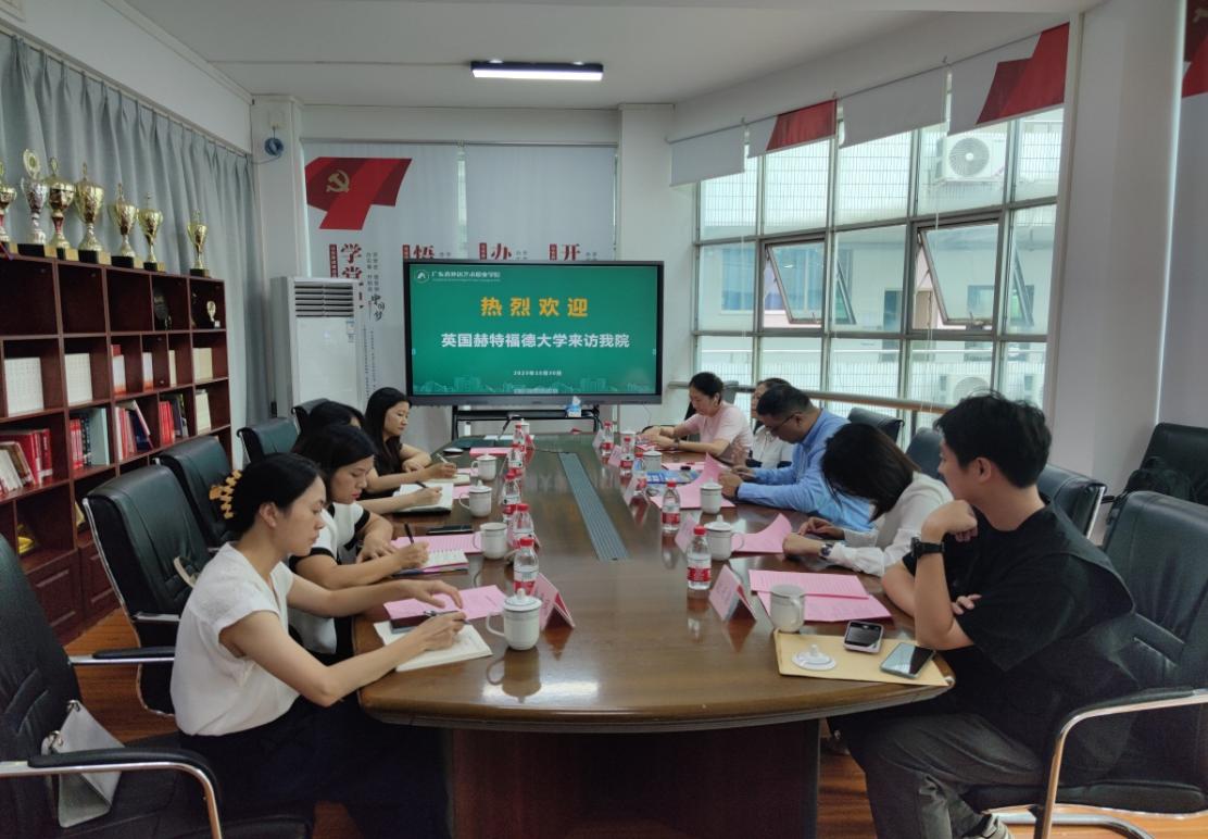 说明: C:\Users\ADMINI~1\AppData\Local\Temp\WeChat Files\d64e801df245ae4a520cb5c2ca62546.jpg
