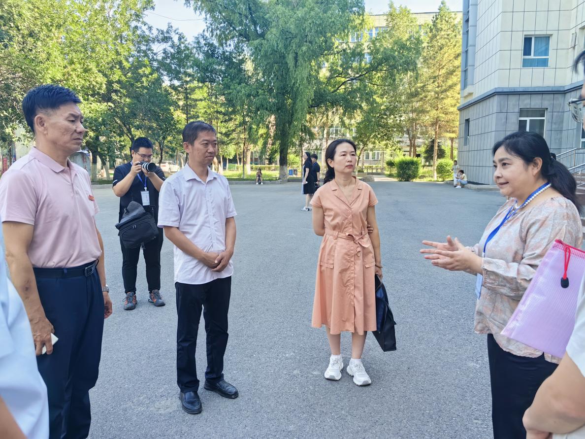 图片5调研昌吉职业技术学院培训场地